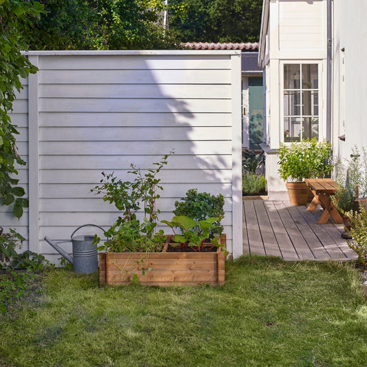 Vegetable bed with 4 sections
